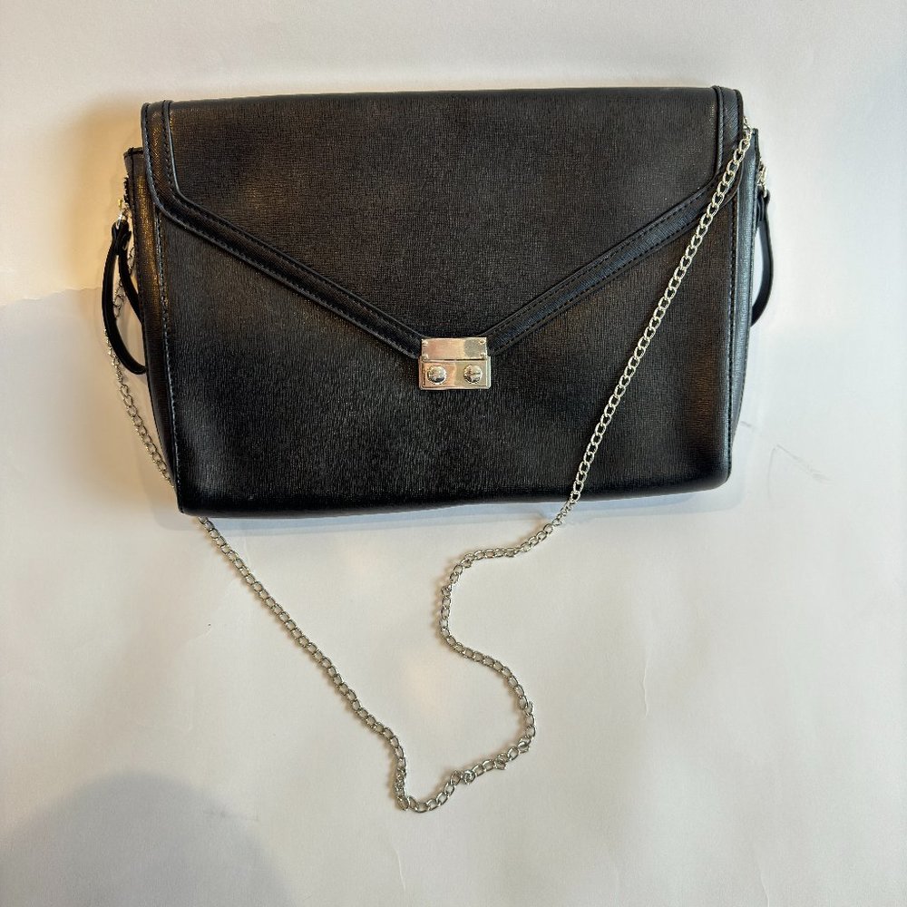 Great BCBGeneration 100% Leather Black Textured Clutch Envelope Handbag
